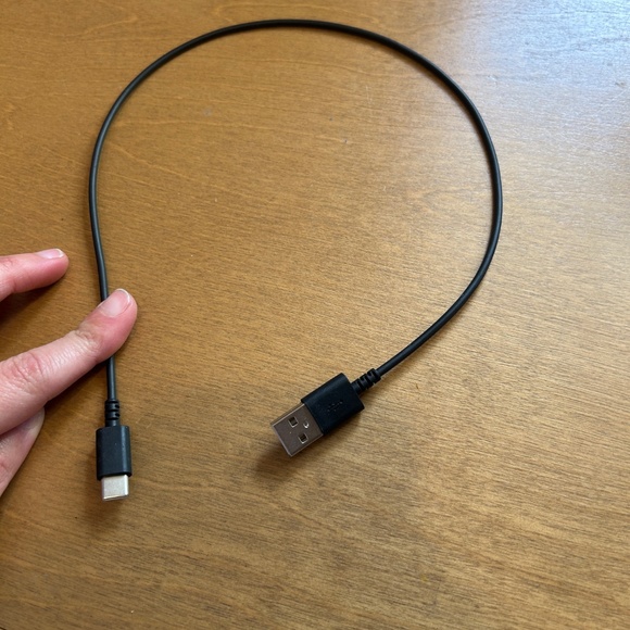 LG Tone Free Noise Cancellation Wireless Earbuds - Picture 10 of 12